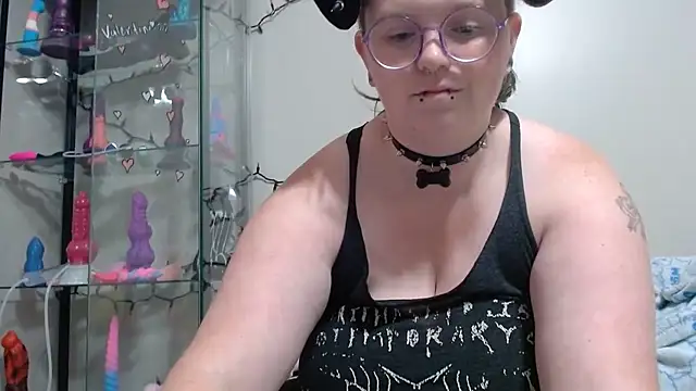 Snapshot of Pupghostt chatting on 04/16/26, 06:52 Pupghostt online show from 04/16/26, 06:52