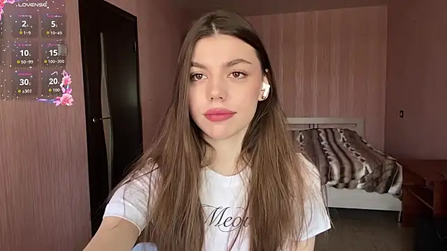 Snapshot of NeidaGowing chatting on 04/16/26, 08:15 NeidaGowing online show from 04/16/26, 08:15