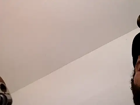 Snapshot of Maknithappen chatting on 04/05/26, 10:29 Maknithappen online show from 04/05/26, 10:29