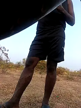 Snapshot of Tamilpaiyan07 chatting on 03/03/26, 12:00 Tamilpaiyan07 online show from 03/03/26, 12:00