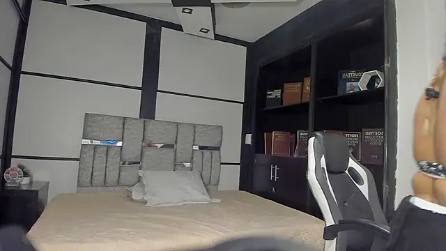 AmbarBrownn  online show from 03/02/26, 08:15