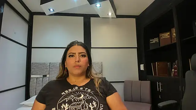 Snapshot of AmbarBrownn_ chatting on 03/06/26, 07:54 AmbarBrownn online show from 03/06/26, 07:54