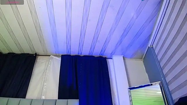 Emilyy05  online show from 12/21/25, 03:35