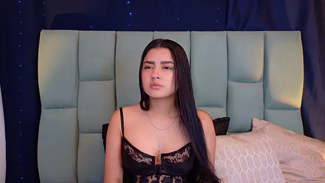 Emilyy05  online show from 07/16/26, 12:38