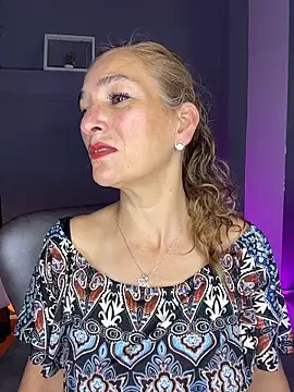 Snapshot of JennaMilf_ chatting on 04/06/26, 07:04 JennaMilf online show from 04/06/26, 07:04