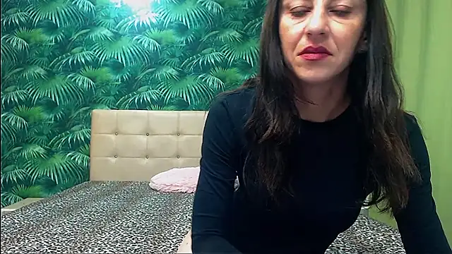 Stella John online show from 12/14/25, 07:14