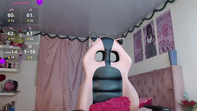 Snapshot of violett_brown9 chatting on 07/12/26, 07:43 violett brown9 online show from 07/12/26, 07:43