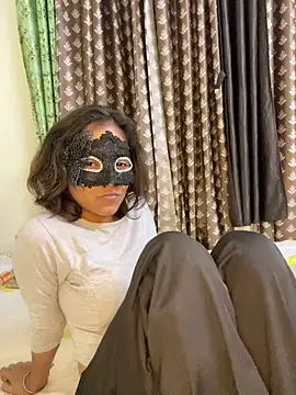 Snapshot of Sizzler_0011 chatting on 12/20/25, 09:00 Sizzler 0011 online show from 12/20/25, 09:00