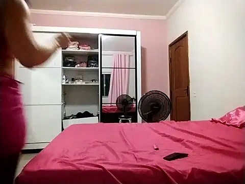 Snapshot of mellzinhacasada chatting on 03/23/26, 03:10 mellzinhacasada online show from 03/23/26, 03:10