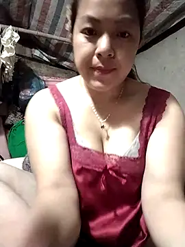 Snapshot of Lucky_cutee chatting on 04/19/26, 11:20 Lucky cutee online show from 04/19/26, 11:20