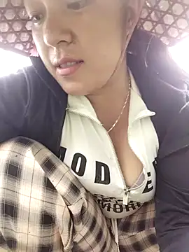 Lucky cutee online show from 06/18/26, 10:09