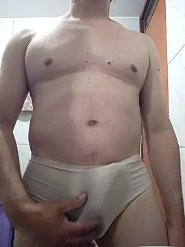 Snapshot of chico-en-tanga chatting on 04/21/26, 05:03 chico-en-tanga online show from 04/21/26, 05:03