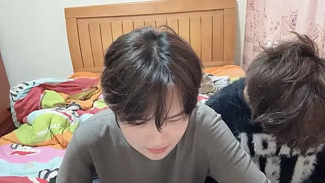 junnan001 online show from 02/04/26, 11:05