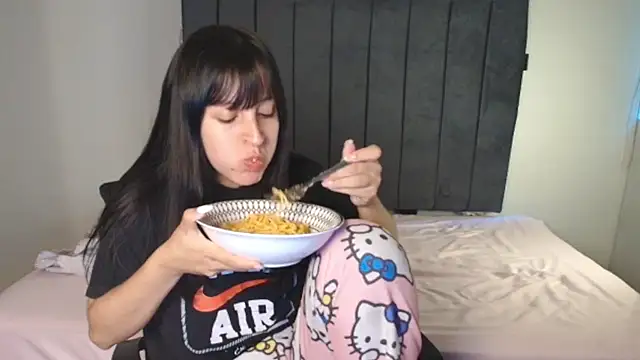 Snapshot of Sofii_unicorn chatting on 03/07/26, 04:48 Sofii unicorn online show from 03/07/26, 04:48