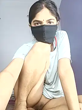 Curvy Kavya online show from 01/17/26, 03:06