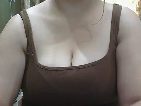 Snapshot of navdeepkour chatting on 04/01/26, 05:08 navdeepkour online show from 04/01/26, 05:08