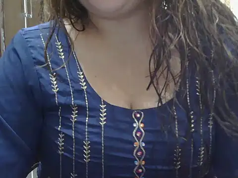 Snapshot of navdeepkour chatting on 04/08/26, 04:56 navdeepkour online show from 04/08/26, 04:56