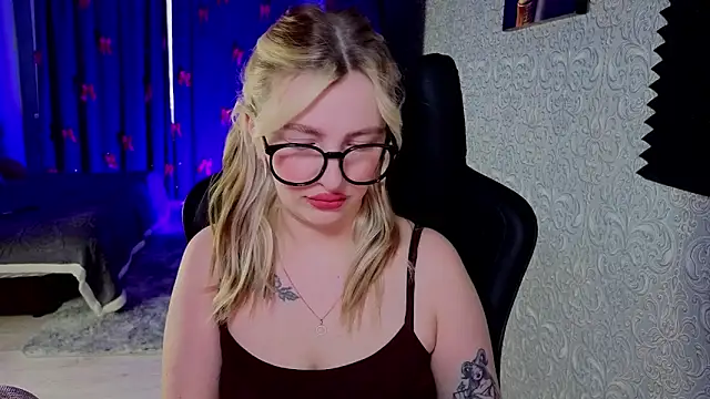 Eva Vibe  online show from 02/26/26, 04:33