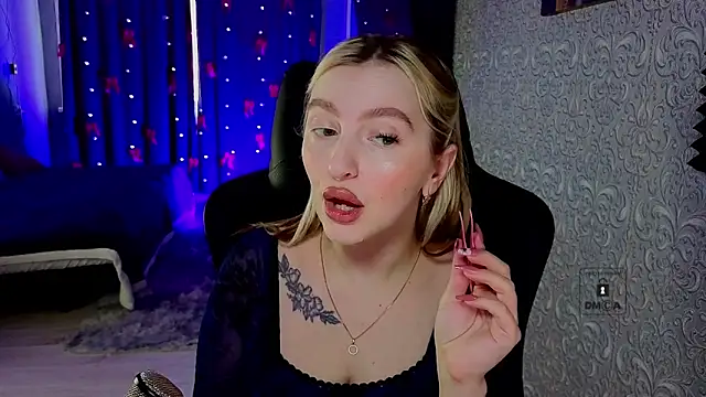 Snapshot of Eva_Vibe_ chatting on 03/04/26, 05:46 Eva Vibe online show from 03/04/26, 05:46