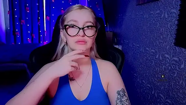 Snapshot of Eva_Vibe_ chatting on 03/13/26, 04:52 Eva Vibe online show from 03/13/26, 04:52