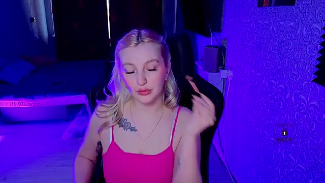 Snapshot of Eva_Vibe_ chatting on 03/24/26, 05:34 Eva Vibe online show from 03/24/26, 05:34