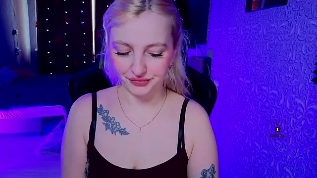 Snapshot of Eva_Vibe_ chatting on 03/25/26, 06:41 Eva Vibe online show from 03/25/26, 06:41