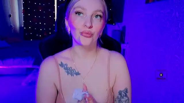 Snapshot of Eva_Vibe_ chatting on 03/27/26, 05:35 Eva Vibe online show from 03/27/26, 05:35