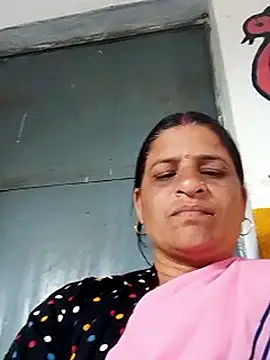 Snapshot of CUTE_Ishpa chatting on 02/10/26, 06:28 CUTE Ishpa online show from 02/10/26, 06:28