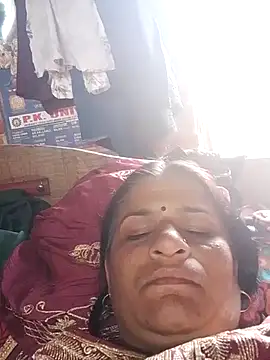 Snapshot of CUTE_Ishpa chatting on 02/21/26, 09:43 CUTE Ishpa online show from 02/21/26, 09:43