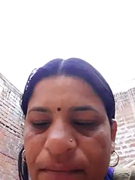 Snapshot of CUTE_Ishpa chatting on 03/01/26, 01:40 CUTE Ishpa online show from 03/01/26, 01:40