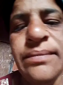 Snapshot of CUTE_Ishpa chatting on 04/14/26, 01:33 CUTE Ishpa online show from 04/14/26, 01:33