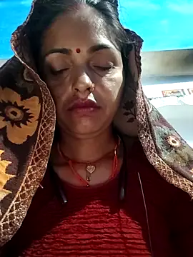 Snapshot of Mahima_rani34 chatting on 02/17/26, 12:18 Mahima rani34 online show from 02/17/26, 12:18