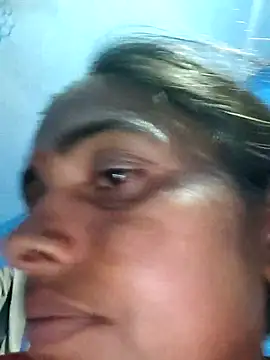 Snapshot of Mahima_rani34 chatting on 03/22/26, 04:32 Mahima rani34 online show from 03/22/26, 04:32