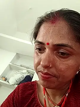 Snapshot of Mahima_rani34 chatting on 05/13/26, 12:02 Mahima rani34 online show from 05/13/26, 12:02