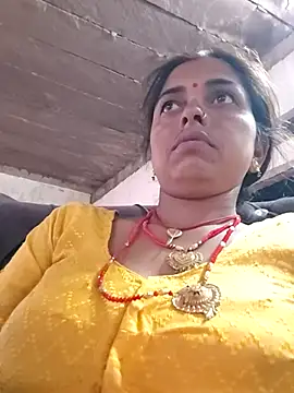 Snapshot of Mahima_rani34 chatting on 05/23/26, 11:53 Mahima rani34 online show from 05/23/26, 11:53