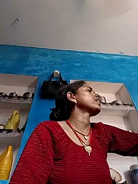 Snapshot of Mahima_rani34 chatting on 07/04/26, 09:37 Mahima rani34 online show from 07/04/26, 09:37