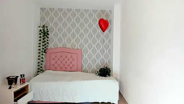 Zenith glow online show from 02/05/26, 05:56