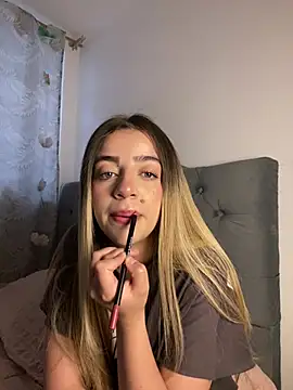 cute emmma online show from 02/20/26, 11:32