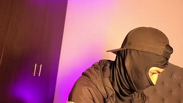 cute emmma online show from 04/11/26, 11:03