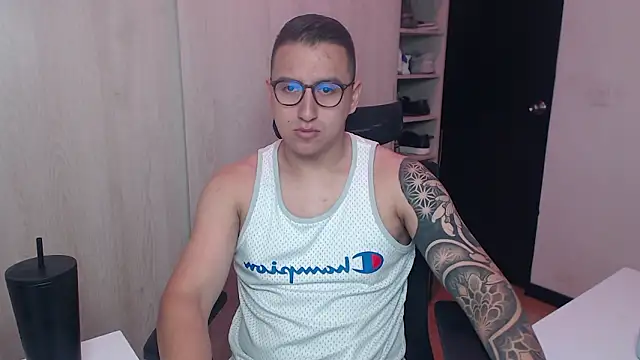 Snapshot of DanteVesper chatting on 03/15/26, 12:16 DanteVesper online show from 03/15/26, 12:16