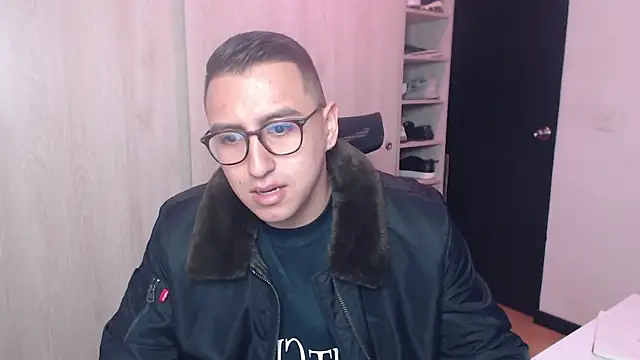 Snapshot of DanteVesper chatting on 03/28/26, 03:06 DanteVesper online show from 03/28/26, 03:06