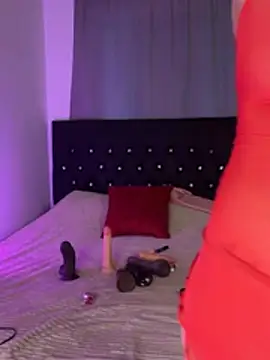 Snapshot of HelenaLior chatting on 03/18/26, 06:55 HelenaLior online show from 03/18/26, 06:55