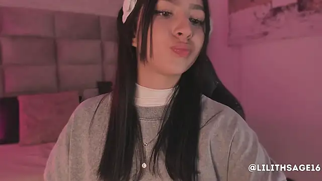 Lilith Sage  online show from 03/18/26, 07:50