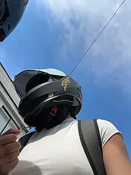 Ema Rose  online show from 04/04/26, 07:55