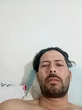 Snapshot of thonychatoA357 chatting on 02/05/26, 03:55 thonychatoA357 online show from 02/05/26, 03:55