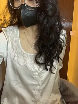 Sofiababy22 online show from 02/05/26, 12:43