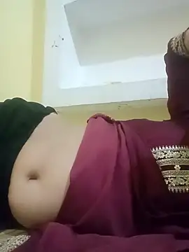 Snapshot of suman_bhabhi001 chatting on 02/27/26, 07:14 suman bhabhi001 online show from 02/27/26, 07:14