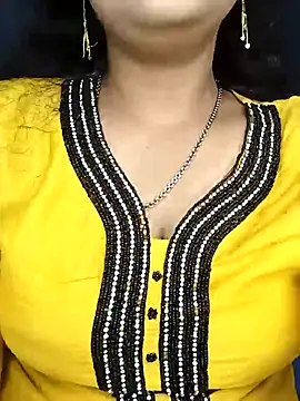 Snapshot of Deshi_bhabhi143 chatting on 01/13/26, 05:57 Deshi bhabhi143 online show from 01/13/26, 05:57