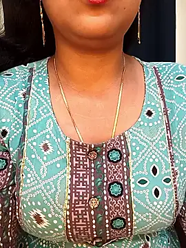 Snapshot of Deshi_bhabhi143 chatting on 03/01/26, 06:04 Deshi bhabhi143 online show from 03/01/26, 06:04