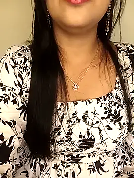 Snapshot of Deshi_bhabhi143 chatting on 04/21/26, 03:57 Deshi bhabhi143 online show from 04/21/26, 03:57